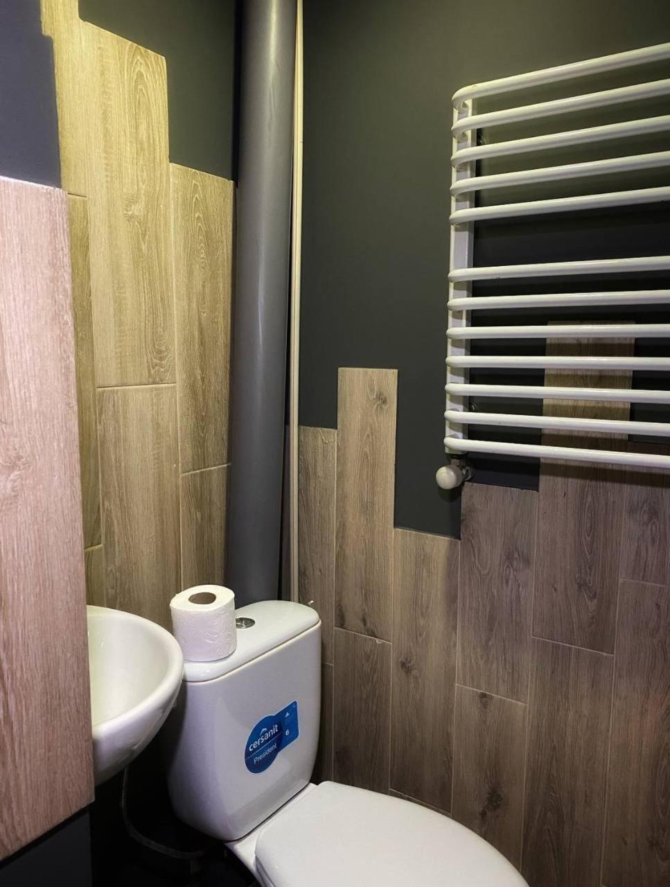 Mishelter Villa เมยโฮโว ภายนอก รูปภาพ