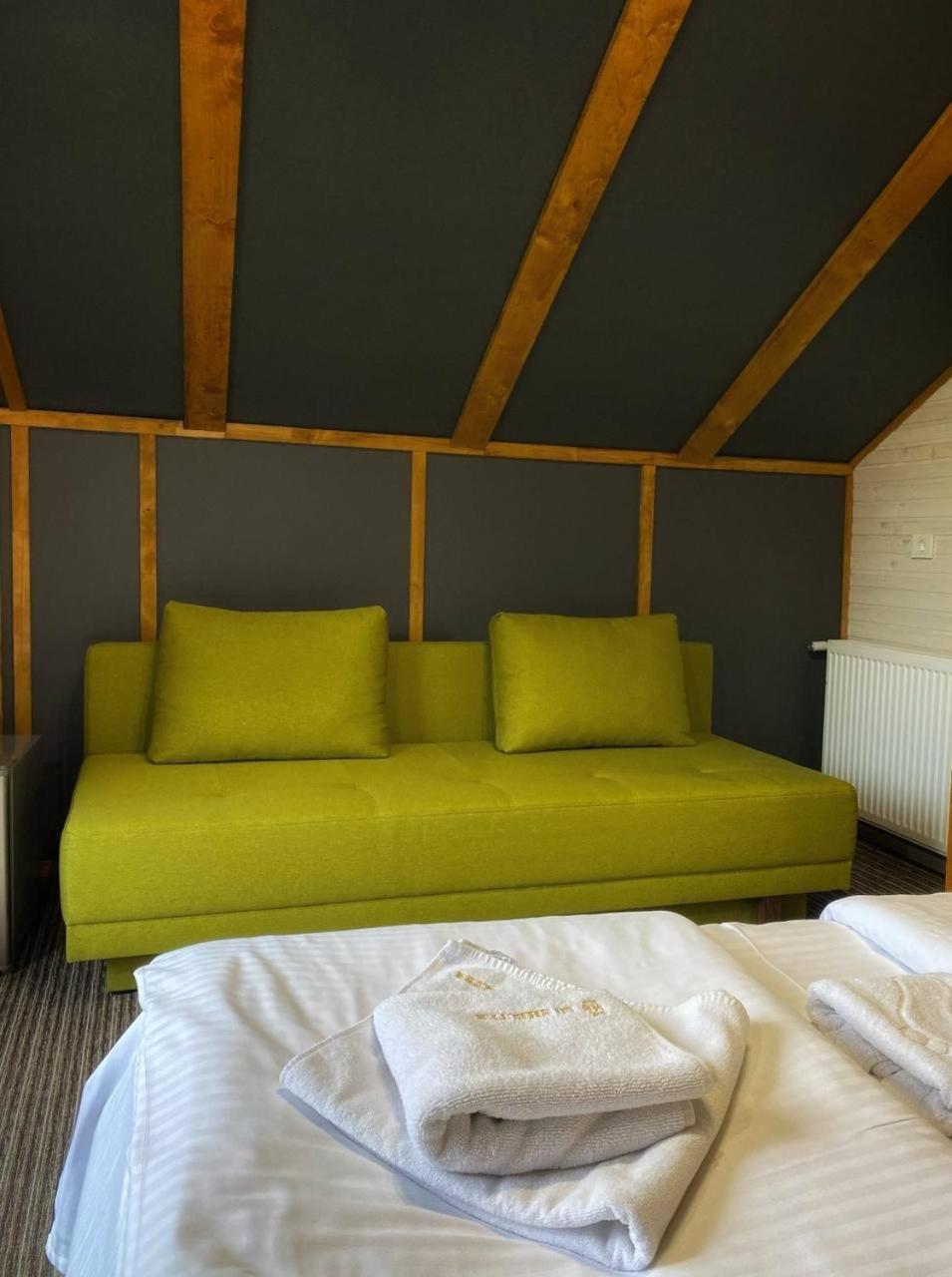 Mishelter Villa เมยโฮโว ภายนอก รูปภาพ